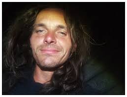 Is is it just me or is Raymond Reddington just Robert California in  criminal form 🤣