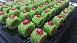Kalau selalunya anda beli tart nenas di kedai, apa kata tahun ini anda cuba buat sendiri. Tart Gulung Pandan Nenas Bukuresepi Com