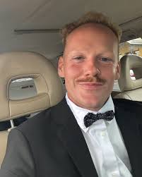 Jonathan E. Hendry (@jonathanhendry) • Instagram photos and videos