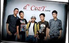 Ini adalah lagu trilogi yang di lanjutkan dengan lagu ternyata kau tak setia kemudian lagu aku bukan mantanmu yang secara lirik dan alur cerita saling. Lirik Lagu Akankah Kau Setia D Cozt Band Lorok