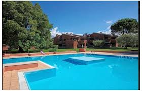 Una casa lontano da casa: Privato Affitta Appartamento Vacanze Vacanze Al Lago Di Garda Annunci Bardolino Verona Rif 214393