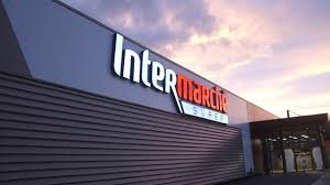 Intermarché, 1800 magasins partout en france, pour faire les courses comme vous le souhaitez : Intermarche Et Les Mousquetaires Ferraillent Sur Tous Les Fronts Les Echos