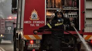 Fire brigade (uk), fire department (us). Pyrosbestikh Kalyterh H Eikona Ths Pyrkagias Stis Kexries Problhmatismos Logw Twn Isxyrwn Anemwn Enothtes Koinwnia Real Gr