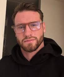 Hola me llamo julia desde cuba saludos a todos