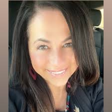 Today, I celebrate 18 incredible years with Midwest Dental Equipment &  Supply, a company that first drew me in with its family-oriented culture  and balance of independence and support.