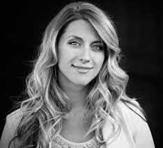 Amanda Herr's Instagram, Twitter & Facebook