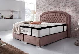 Erst hierdurch wird das bequeme bett zu einem der boxspring ist der massive holzrahmen mit integriertem bonell federkern. Crown Boxspringbett Octavia Deluxe Taschenfederkern Matratze Inkl Topper Chesterfield Steppung 160x200 180x200 200x200