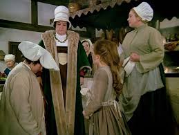 Zemřela hvězda tří oříšků pro popelku, připomněl už v titulku zprávy portál německé mediální skupiny rnd. Tri Orisky Pro Popelku 1973 Csfd Cz