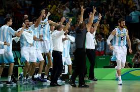 El argentina vs colombia se podrá ver en argentina en vivo y en directo a través de tyc sports, la tv pública y directtv, mientras que caracol tv lo emite en colombia y dazn será el canal que lo retransmita en españa. Juegos Olimpicos 2016 Argentina Derrota A Brasil En Un Final Epico Deportes El Pais