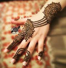 If you like simple and discrete mehndi, then we have rose. Floral Arabic Henna Mehndi Design For Front Hand Mehndi Ke Design Mehndi Ki Design Mehndi Designs F Mehndi Designs Beautiful Mehndi Design Mehndi Design Photos