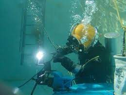 Got To Be The Hardest Welding Type That Exists Underwater Welding Types Of Welding Underwater