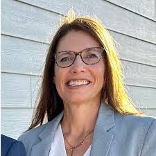 Becky Bixler's Instagram, Twitter & Facebook