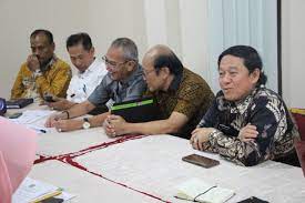 Baik berupa ni'mat kesehatan, kesempatan dan terlebih lagi ni'mat iman yang masih membara dalam hati kita semua, sehingga kita masih bisa berkumpul ditempat. Kakanwil Beri Arahan Pada Rapat Persiapan Acara Safari Ramadhan Penutup Di Kantor Wilayah