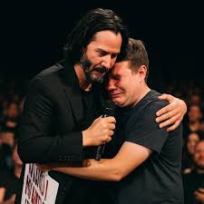 Jimmy Fallon FROZEN When Keanu Reeves Suddenly Stops Interview After Seeing  This Photo In one unforgettable moment, The Tonight Show stopped being a  comedy show and became something far more powerful. What