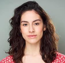 Anne Easterling's Instagram, Twitter & Facebook