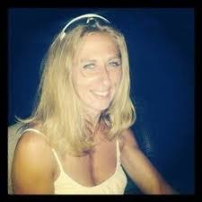 Melissa Oles's Instagram, Twitter & Facebook