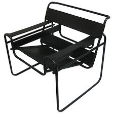 Subscribe to our newsletter and find out about all our news! Wassily Lounge Chair With Rare Black Frame Wassily Chair Black Frame Chair