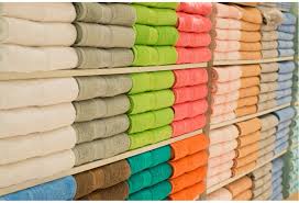 The set includes two large bath towels, two hand towels, and two washcloths. Egyptian Cotton Towels Hand Towels Bath Towels Bath Mats