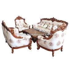 Beli furniture atau perabotan kayu untuk ruang tamu seperti meja kopi, kursi kayu, sofa, meja tv, buffet, lemari pajangan, dll Jual Set Sofa Tamu Mewah Maharani Asli Jepara Terbaru Murah