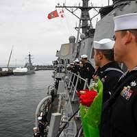 Basic Underwater Demolition/SEAL (BUD/S) students