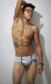 Porn Boys (Dont tag me) on X: RT @ChriizRui: t.coyDt72dHVgr Voy  mejorando mas mi físico ¿les gusta?🤗 🔥🍑onlyfans 50% off 🍑🔥  t.co5zknWrpsRt  X