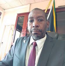 Personality test If you enter this room, which chair would you sit sit in?  Pick a chair, I'll reveal who you are. 1 9 i 8 2 7 3 た 4 5