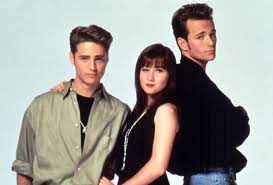 Jason priestley tells cnn he let aaron spelling down when he left beverly hills, 90210.. Luke Perry Dead Jason Priestley Statement Beverly Hills 90210 Tvline