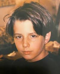 Kay Hester's Instagram, Twitter & Facebook