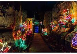 Rock City S Enchanted Garden Of Lights Garden Of Lights Rock City Chattanooga Christmas Light Displays