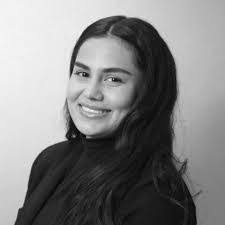 Dania Chavez's Instagram, Twitter & Facebook