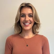 Anna Guzzetta's Instagram, Twitter & Facebook