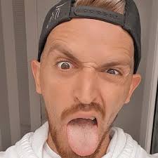 Brian McLean (@BrianMclean1)