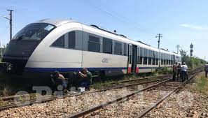 Maybe you would like to learn more about one of these? Video GoleÈ™ti Tren SÄƒrit De Pe È™ine Epitesti