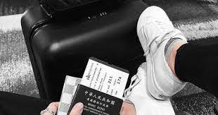 monochrome airport style airport style travel outfits airport style travel style