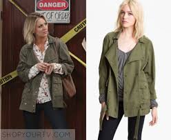 All american saison 3 vostfr. The Big Bang Theory Season 9 Fashion Clothes Style And Wardrobe Worn On Tv Shows Shop Your Tv