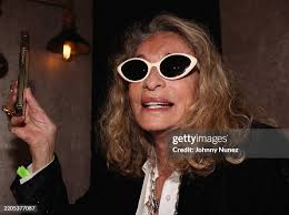 340 Damon Degraff Stock Photos, High-Res Pictures, and Images