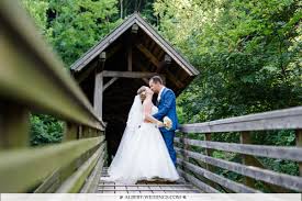 Er lacht über ihre witze, stellt ihr leben auf den. Die Schonsten Deutsche Hochzeitslieder Blog Albert Weddings