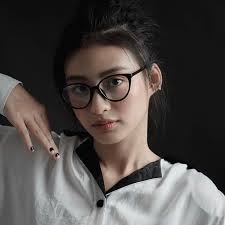 Daily eyewear & Sunglasses (@soonglasses_) • Instagram photos and videos