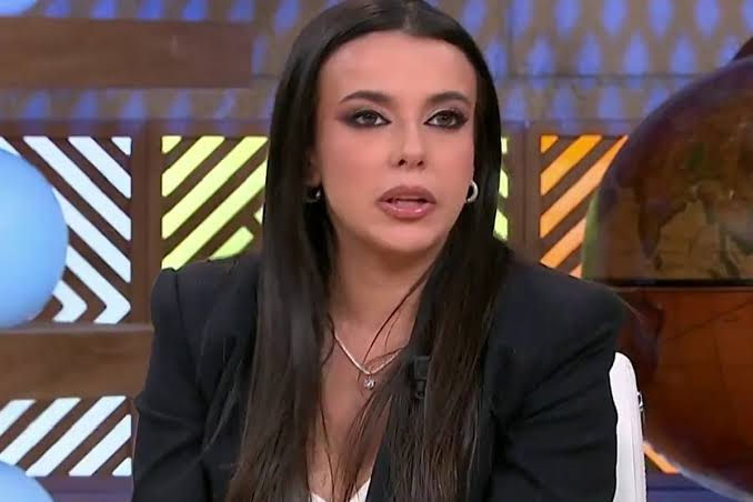 El Consejo de Informativos de TVE y el presidente de RTVE condenan "las  amenazas" a Sarah Santaolalla: "Siento auténtico terror" | Televisión