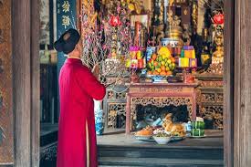 Cúng giao thừa trong nhà hay ngoài trời ...