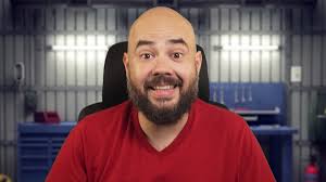 Mitos de Mecánica DESMENTIDOS: Gasolina, Aceite, Garantía y Más ¿Estás  gastando dinero extra en gasolina premium o haciendo cambios de aceite cada  5.000 kilómetros? En este video desmentimos 10 de los mitos