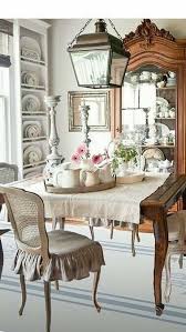 On one hand, you don't want to. Adaptar Unos Muebles De Hace Cuarenta Anos French Country Dining Room Country Dining Rooms French Country Dining Room Table