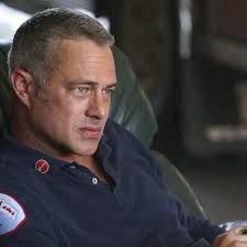 The support from my fans is what is keeping me smiling lately 😊 but now  those fans making me smile don't longer message me or talk to me😔 I just  wish I