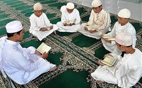 Undergraduate thesis, uin sunan ampel surabaya. Penghafal Al Qur An Harus Memperhatikan Beberapa Etika Ini Artikel Keagamaan Laduni Id