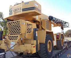 Grove RT528C Rough Terrain Crane