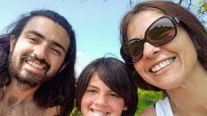 Claire 💁🏻Waters (@clairewaterspr)