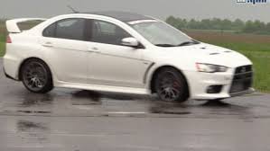 Read all reviews from the owners of mitsubishi lancer evolution x with photos, history of maintenance and tuning or repair. Mitsubishi Lancer Evolution X Autobild De