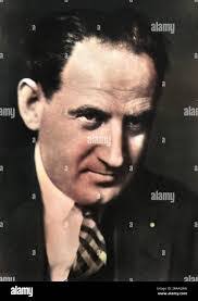 Marion Robertson's Instagram, Twitter & Facebook