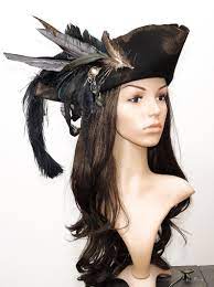 Pirate Bride Tricorn Captain Feathered Hat Black In 2021 Pirate Hats Steampunk Pirate Pirate Woman