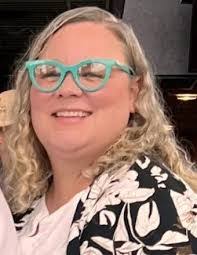 Angela Holden's Instagram, Twitter & Facebook